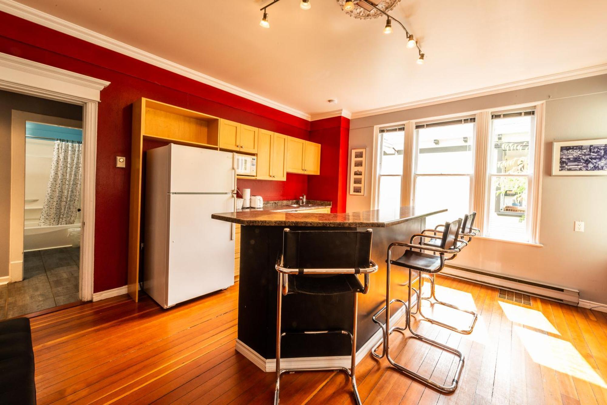 Ocean Island Garden Suites Victoria Quarto foto