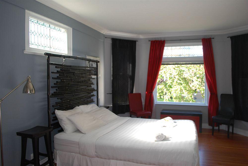 Ocean Island Garden Suites Victoria Exterior foto